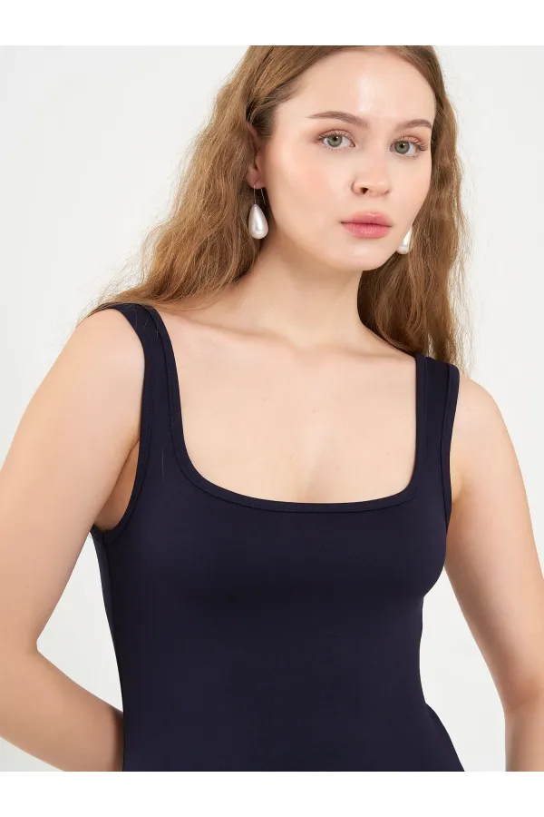 111687 Midi Volanlı Elbise