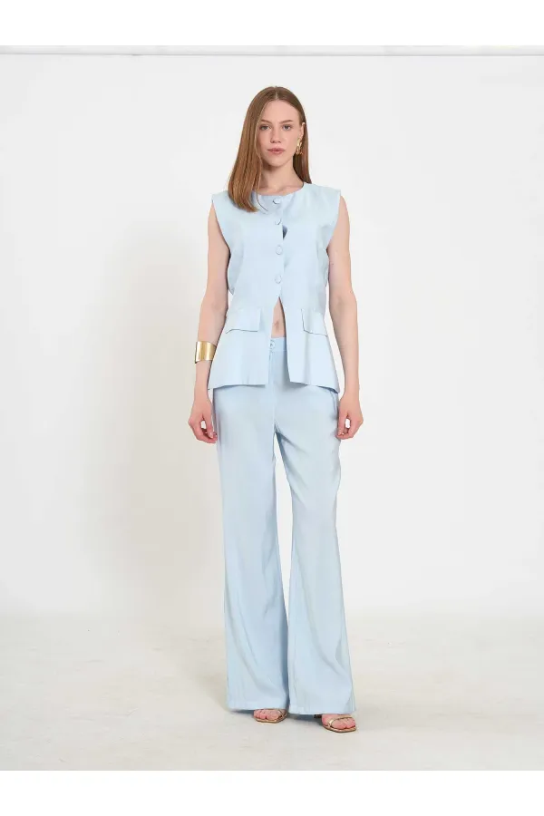 120732 Vest with Ruffled Hem