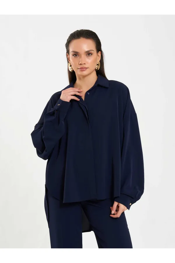 Chemise basique à patte de boutonnage cachée 080802