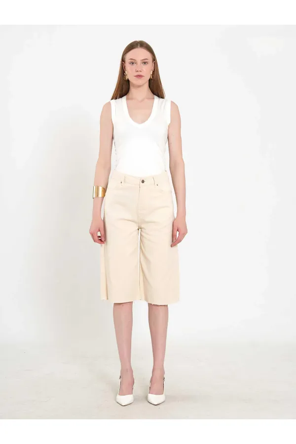 010878 Relaxed Fit Bermuda Denim Shorts