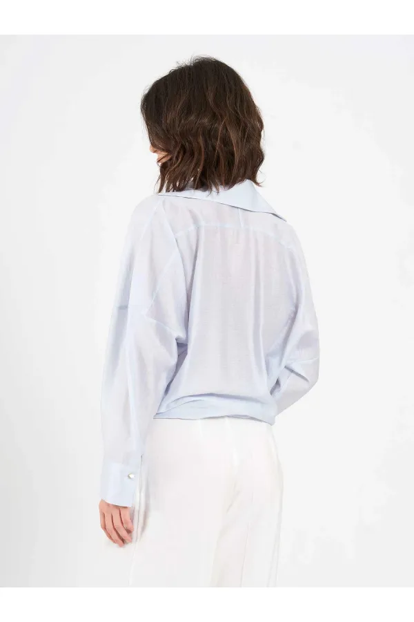 Chemise 080814 avec détail de boucle