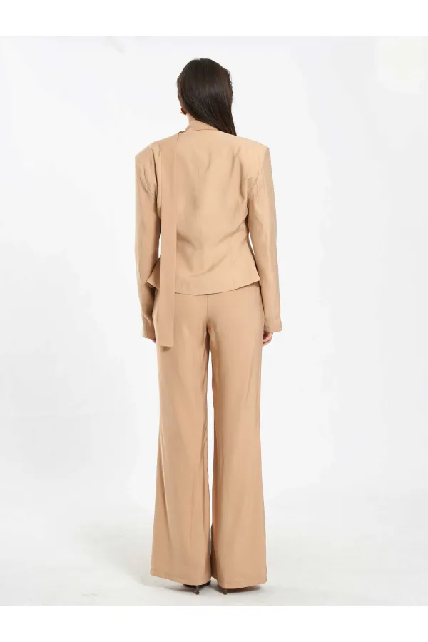 131049 Veste châle à col en V