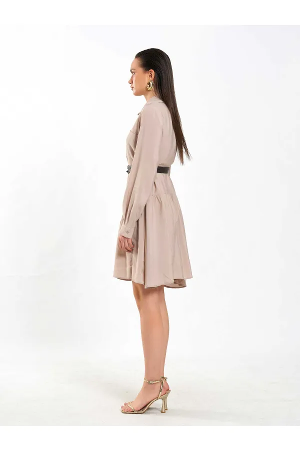 Robe asymétrique à volants et ceinture 111703