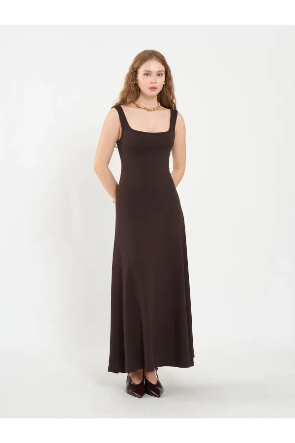 111687 Midi Volanlı Elbise