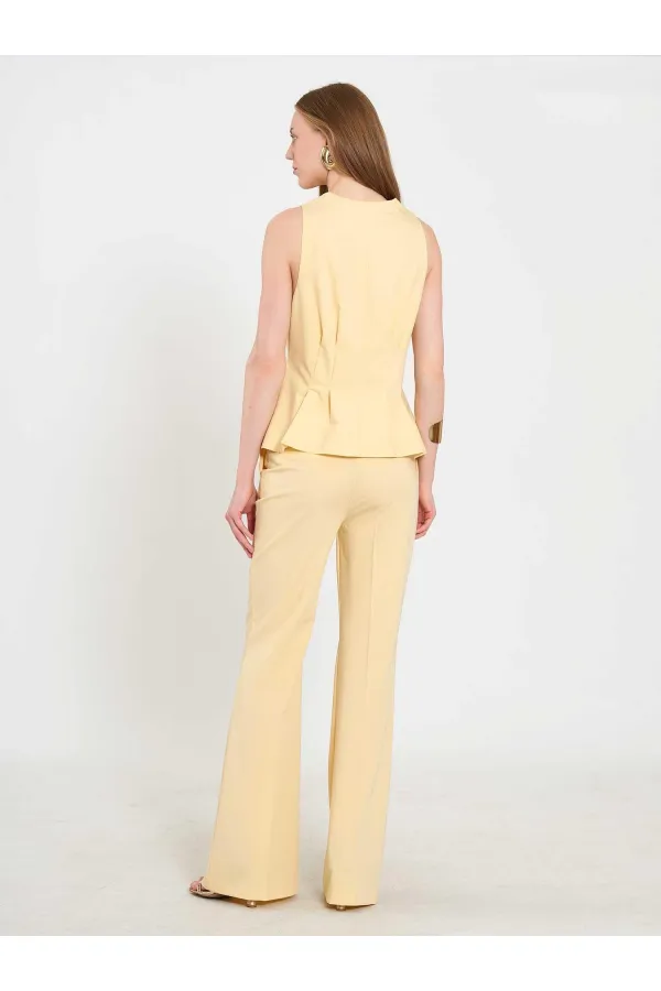 031673 Stella Straight Leg Trousers with Belt Buckle