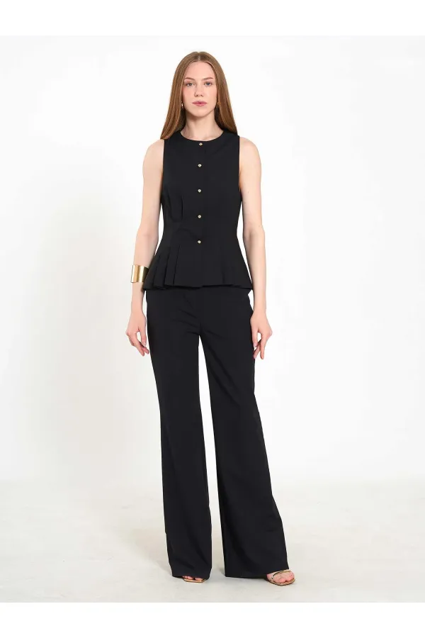 031673 Stella Straight Leg Trousers with Belt Buckle