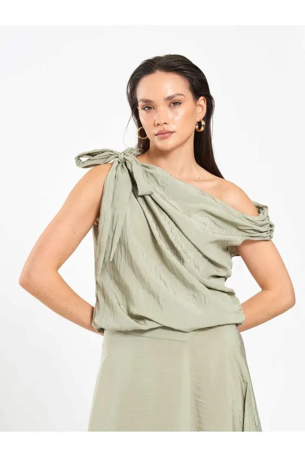 071886 One Shoulder Blouse