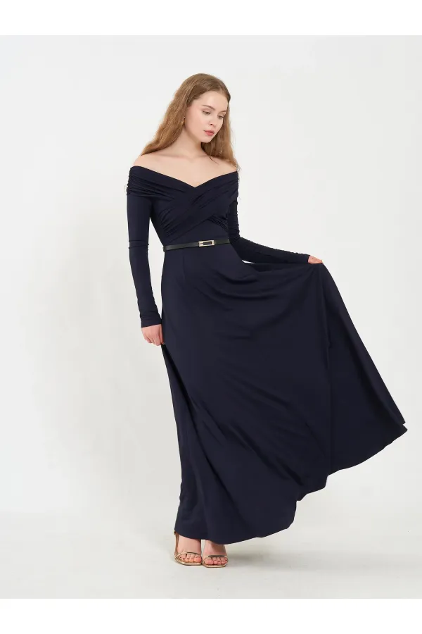 111690 Düşük Omuzlu Drapeli Elbise