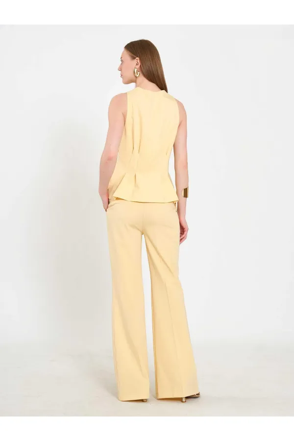 120746 Stella Waist-Fitted Vest