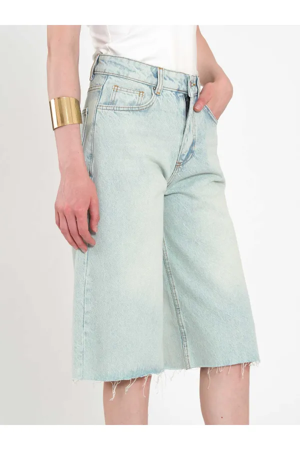 010878 Relaxed Fit Bermuda Denim Shorts