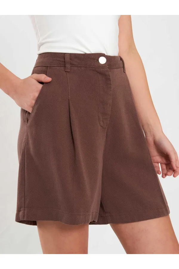 010875 Single Pleated Shorts