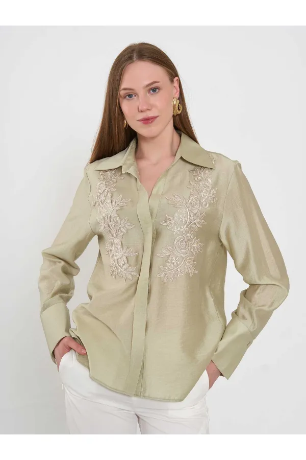 080820 Tencel Shirt with Lace Details