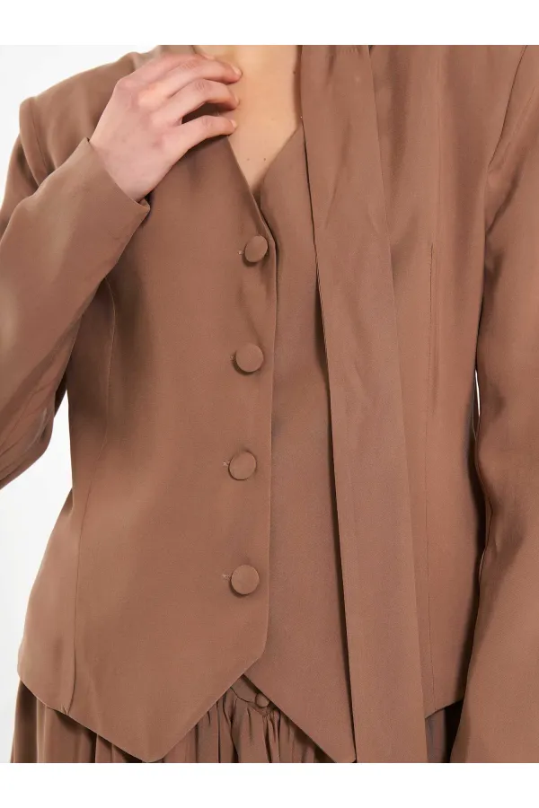 131049 Veste châle à col en V