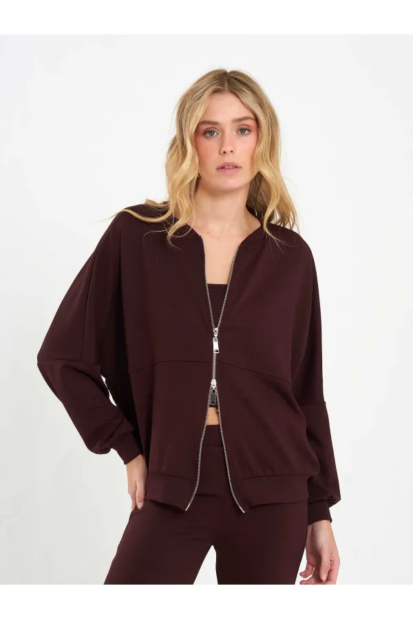 220649 Équipe sportive à trois pièces