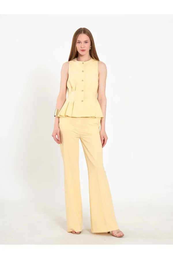 031673 Stella Straight Leg Trousers with Belt Buckle