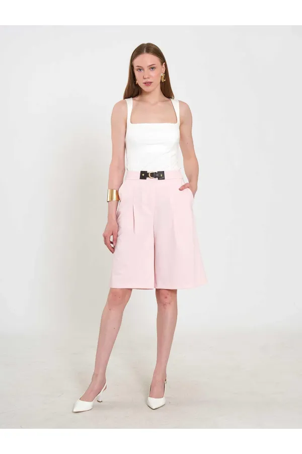 010880 Stella Bermuda Shorts with Buckle