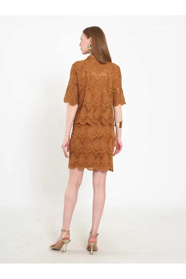 080818 Square Cut Lace-Look Shirt