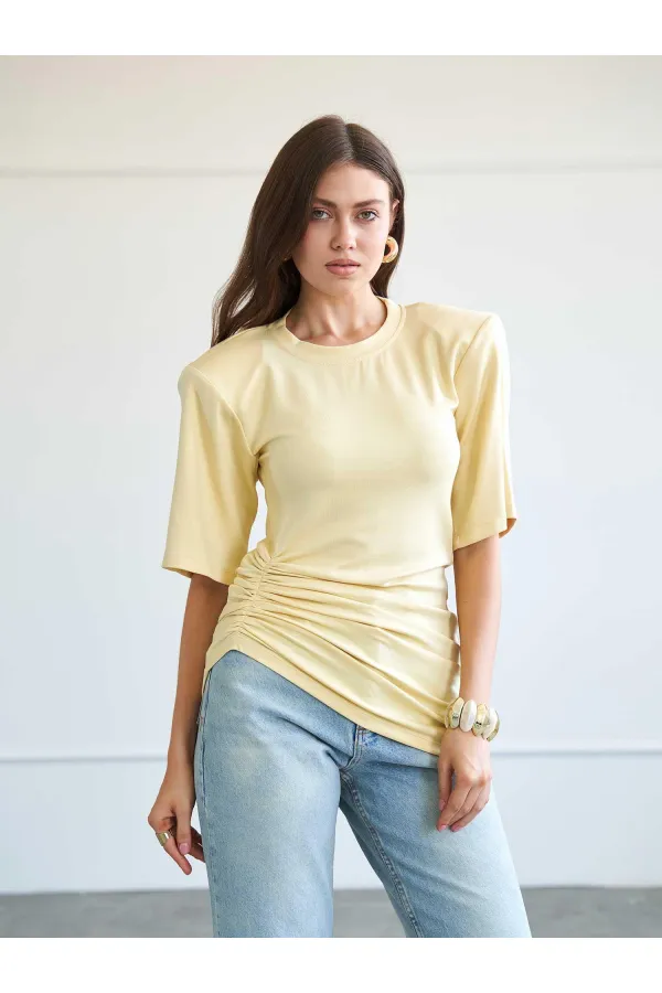 050748 Vatkalı Büzgülü T-shirt
