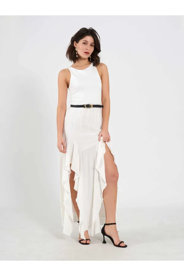 Robe ceinturée ornée 111711