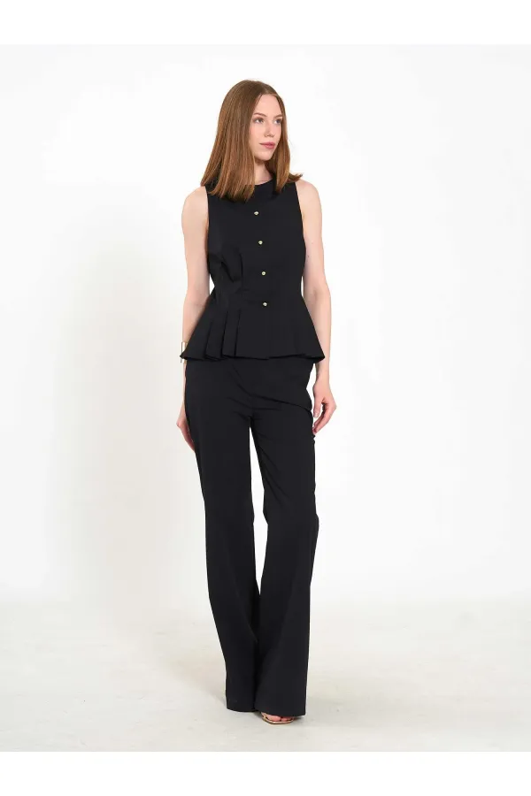 031673 Stella Straight Leg Trousers with Belt Buckle