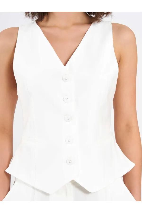 120745 Beş Düğmeli Orta Boy Yelek