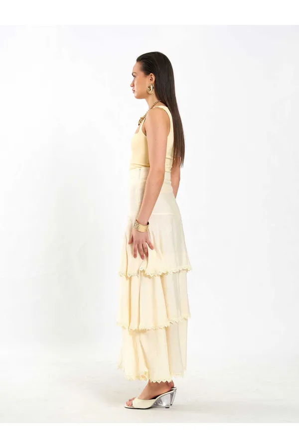 041040 Layered Ruffled Skirt