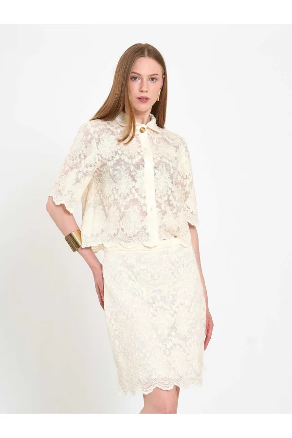 080818 Square Cut Lace-Look Shirt