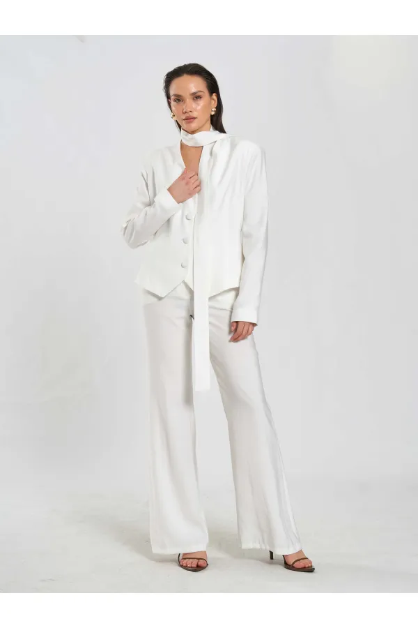 131049 Veste châle à col en V