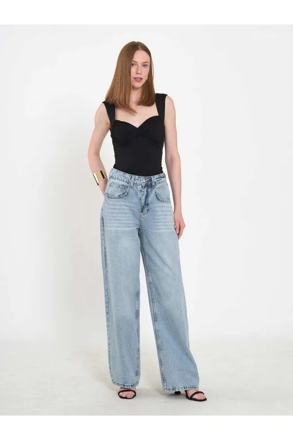 031668 Wide Leg Denim Trousers