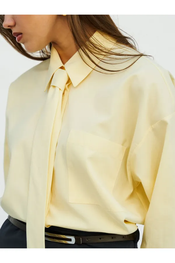 Chemise à une poche avec cravate (réf. 080733)