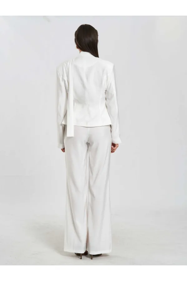 131049 Veste châle à col en V