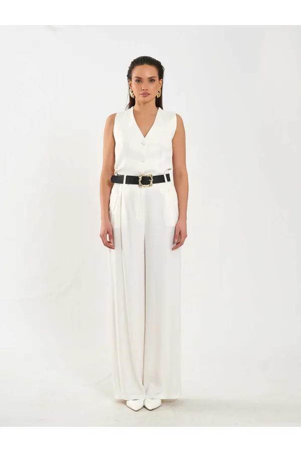 Pantalon à pli unique avec détail de ceinture 031624