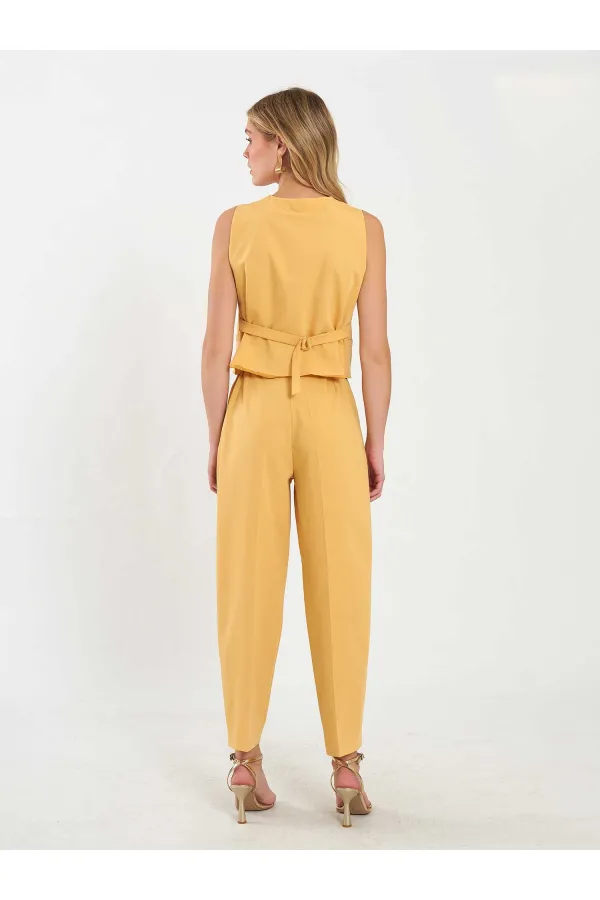 120738 Back Buckle Vest