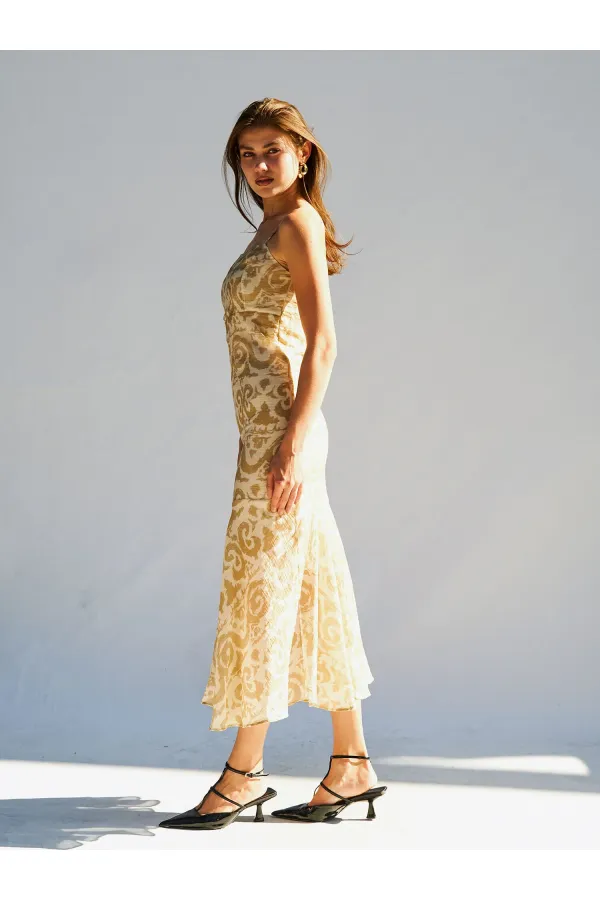 111460 ROBE À BRETELLES