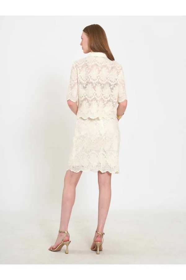 080818 Square Cut Lace-Look Shirt