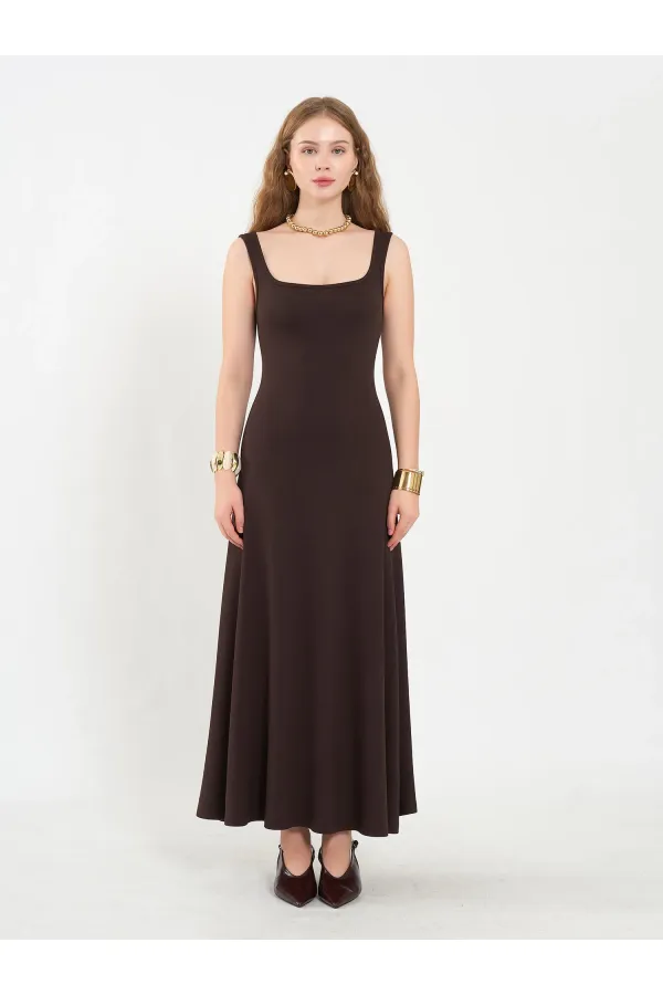 111687 Midi Volanlı Elbise