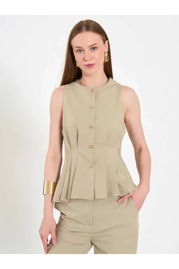 120746 Stella Waist-Fitted Vest