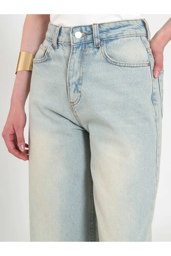 031667 Geniş Paça Bermuda