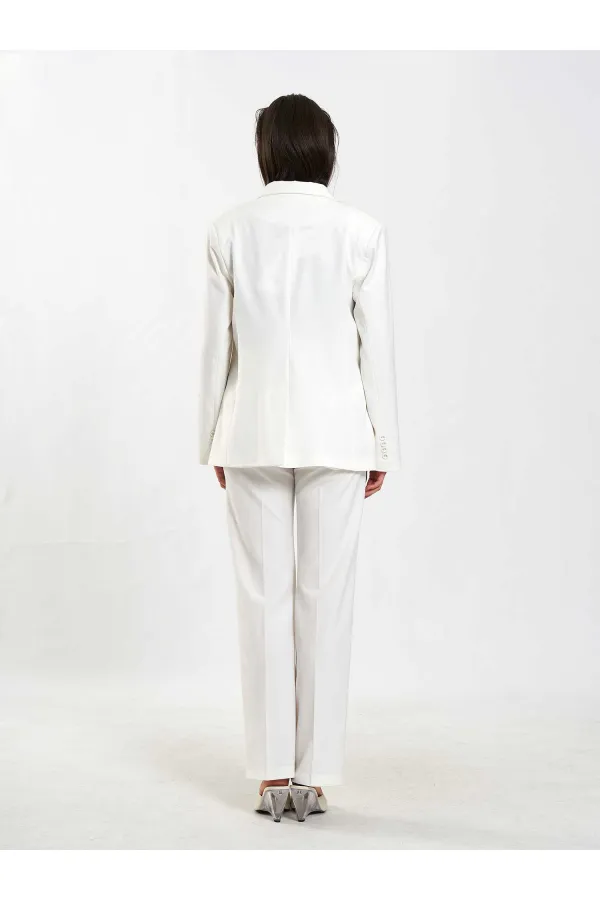 131059 Veste à poches passepoilées