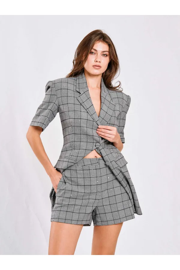 010805 Mini Ekoseli Şort