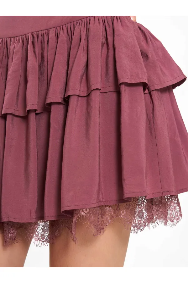 Jupe évasée à détails en dentelle 041180