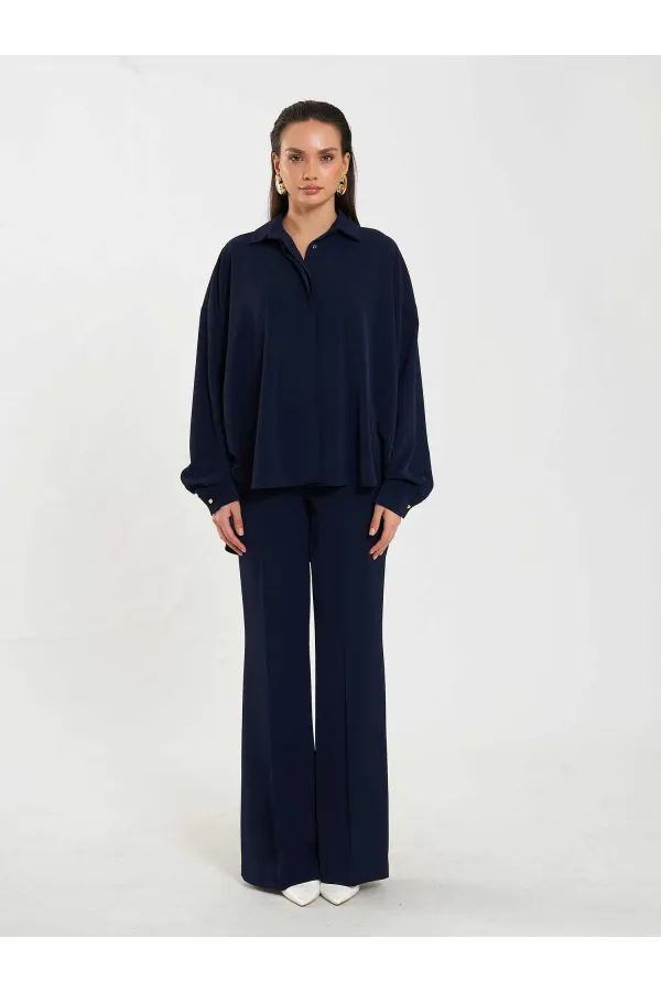 Chemise basique à patte de boutonnage cachée 080802