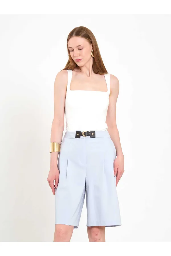 010880 Stella Bermuda Shorts with Buckle