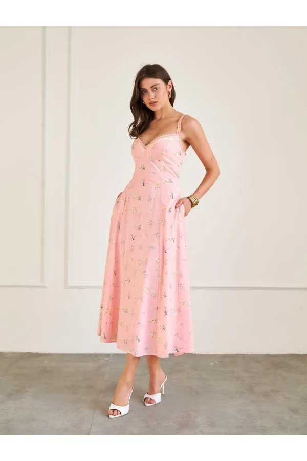 111738 Fisto Lace Detail Dress
