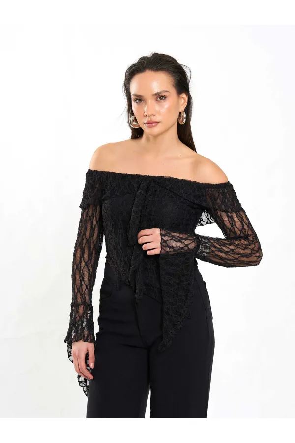 071832 Boat Neck Asymmetrical Blouse