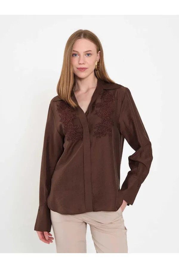 080820 Tencel Shirt with Lace Details