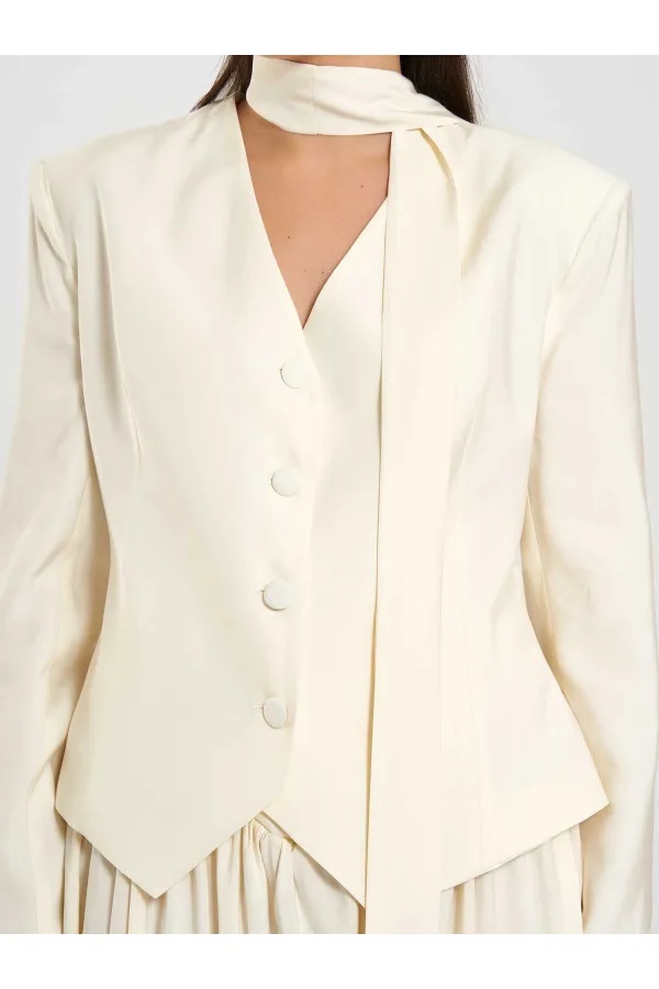 131049 V yaka Şallı Ceket