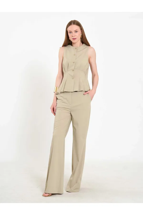 031673 Stella Straight Leg Trousers with Belt Buckle