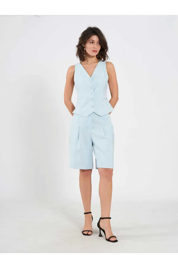 120745 Beş Düğmeli Orta Boy Yelek