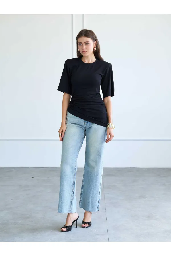 050748 Vatkalı Büzgülü T-shirt